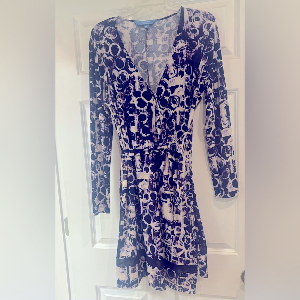 Beautiful long sleeve print dress